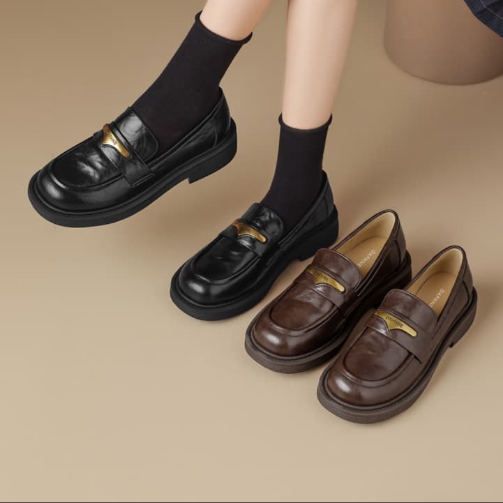 ドライビングシューズ ローファー 金具飾り付き上品ドレスローファー