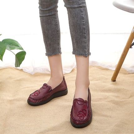 花柄刺繍本革モカシン風ドライビングローファー