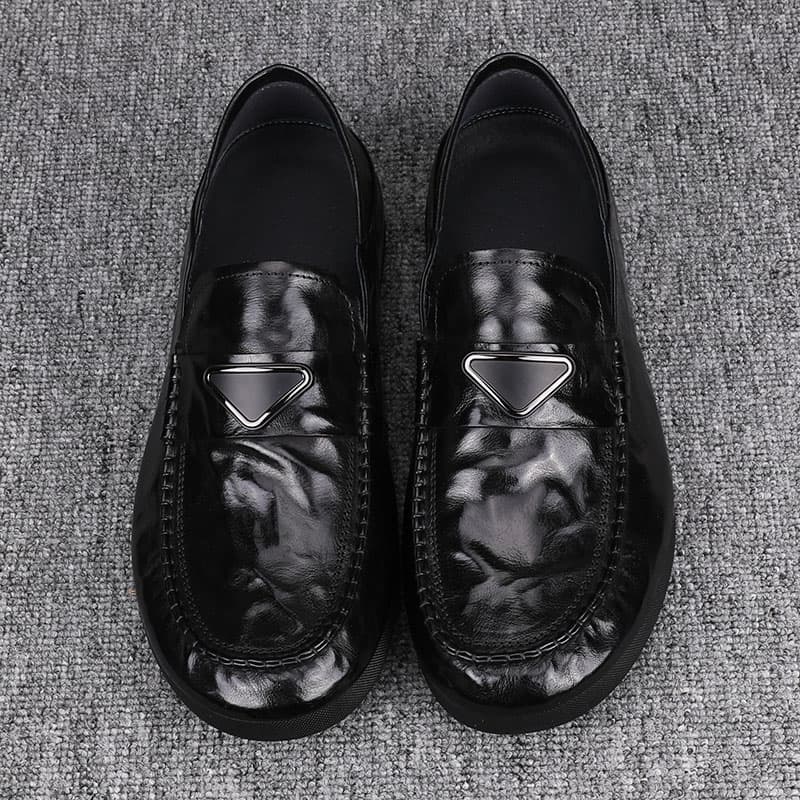 ドライビングシューズ ローファー 上質光沢感 三角金具付き革靴
