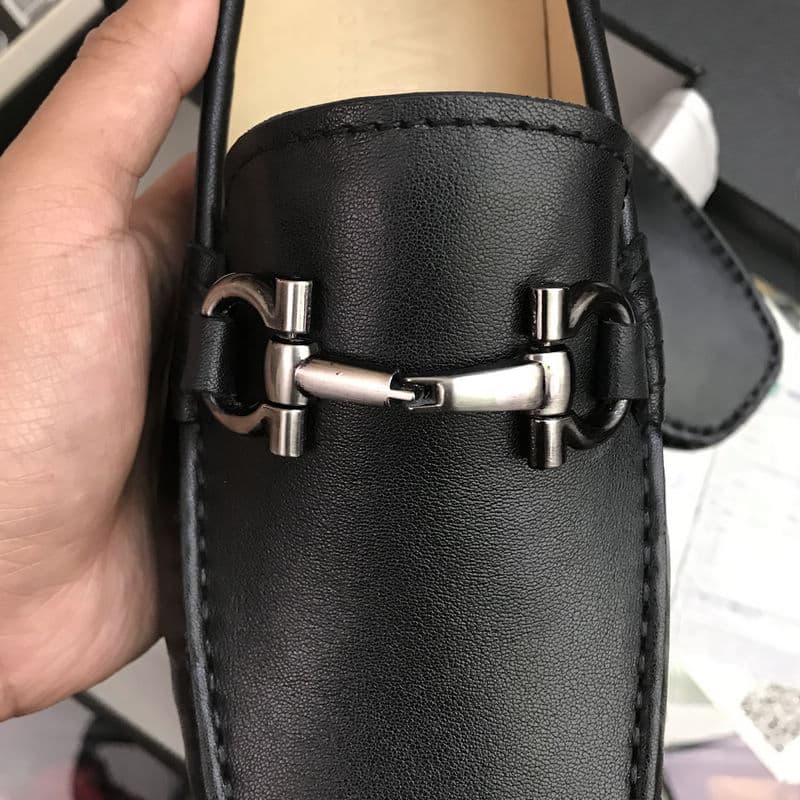 ドライビングシューズ ローファー 金具飾り高級ドライビングシューズ