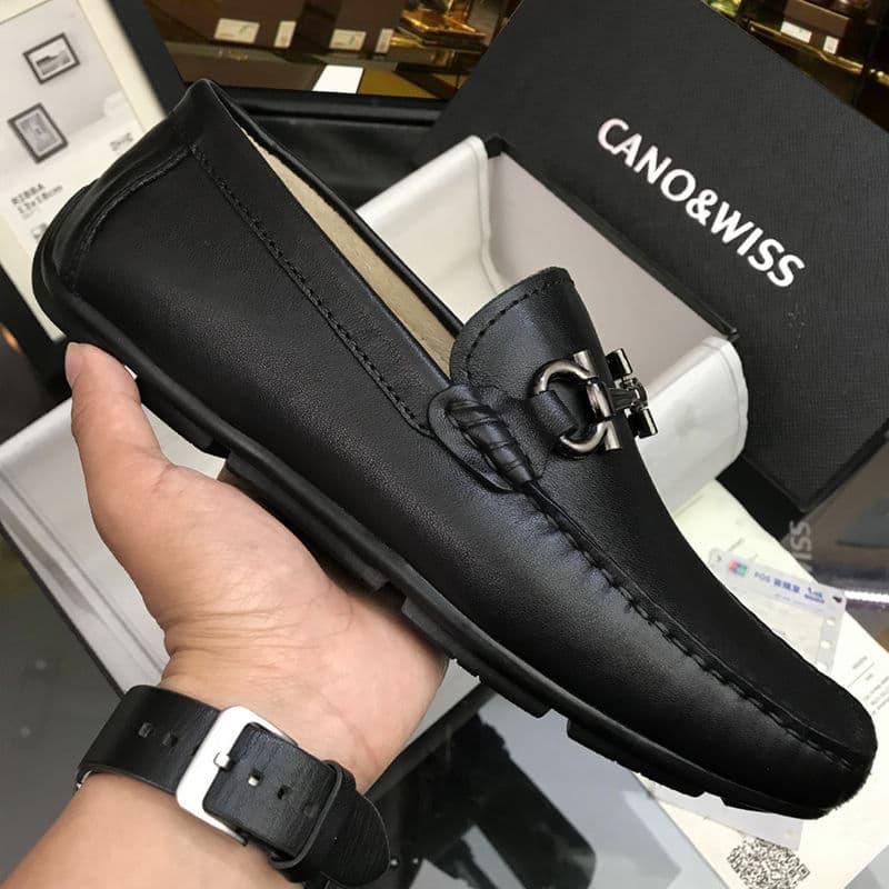 ドライビングシューズ ローファー 金具飾り高級ドライビングシューズ