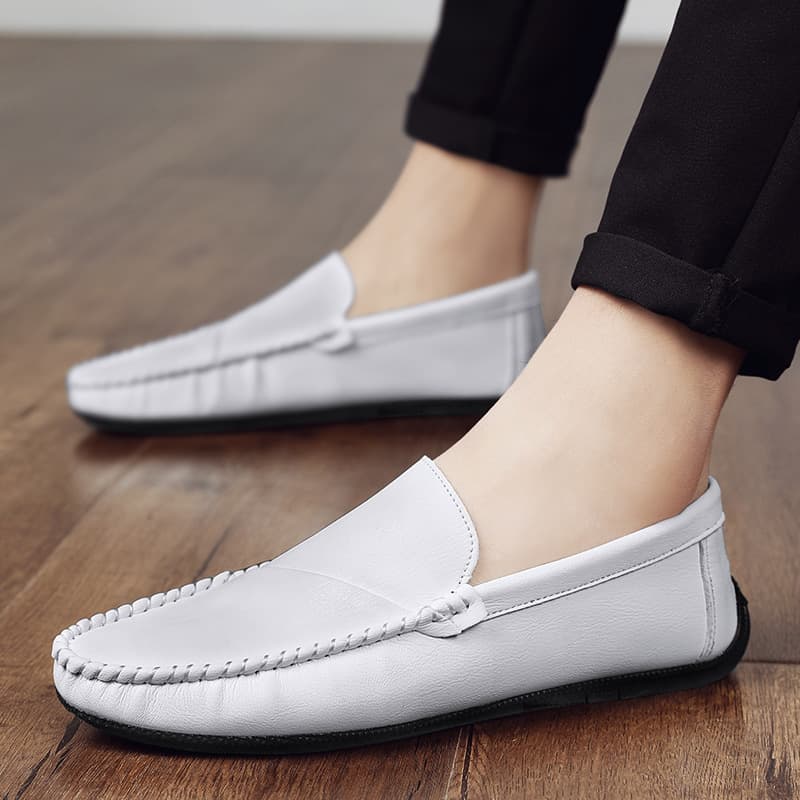 ドライビングシューズ 洗練シンプル本革モカシン