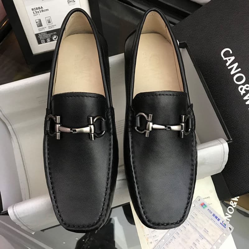 ドライビングシューズ ローファー 金具飾り高級ドライビングシューズ